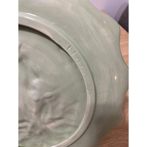 Hand-Painted Ceramic CHRISTMAS Plate VINTAGE - Picture 6 of 6